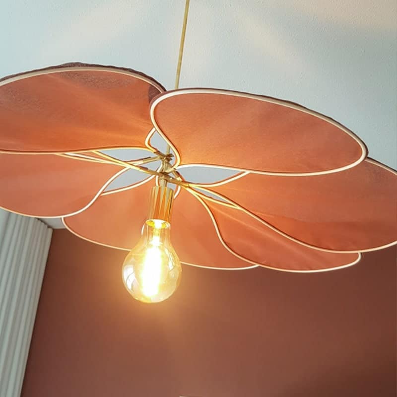 Ophangen unieke lamp voor meisjeskamer